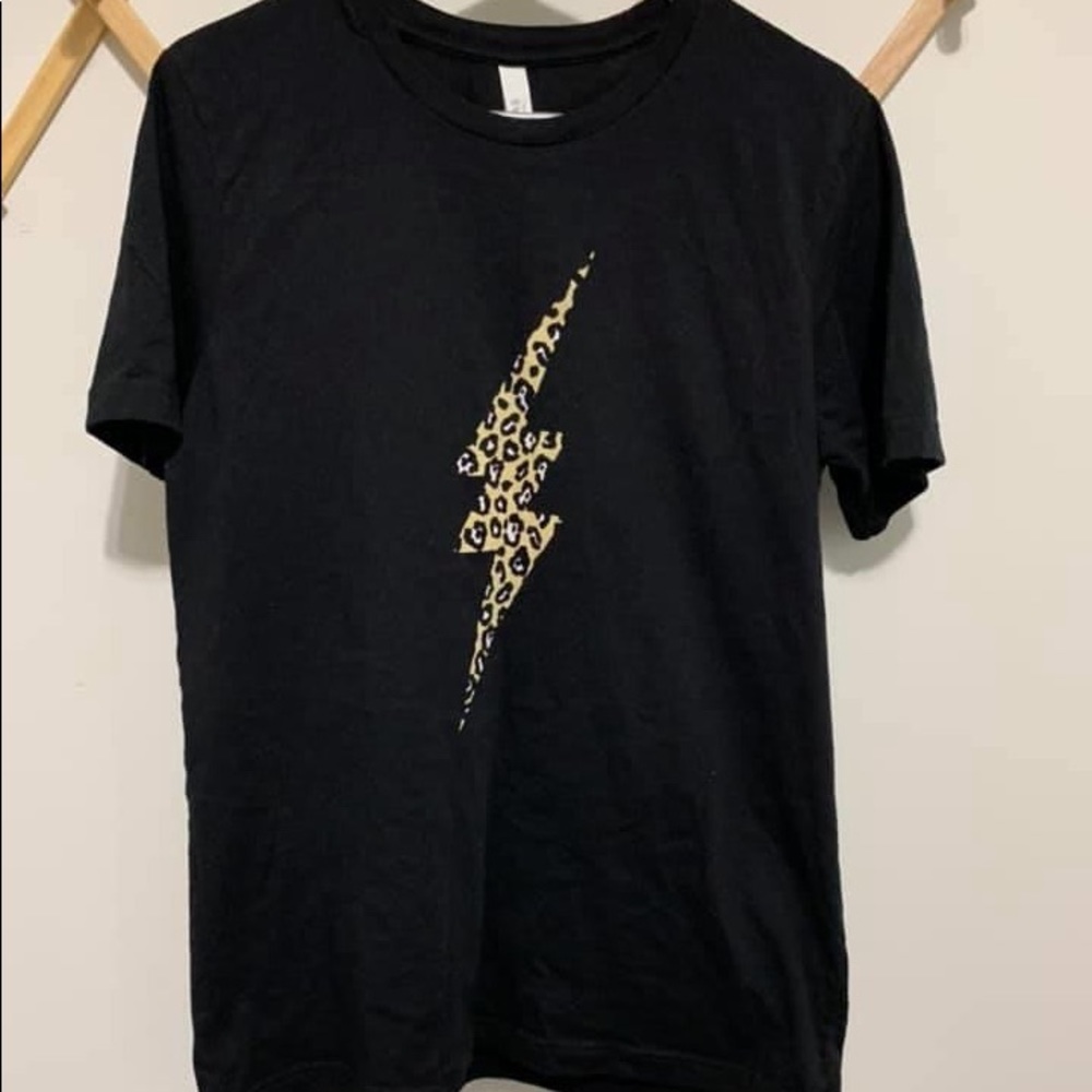 Bolt tee